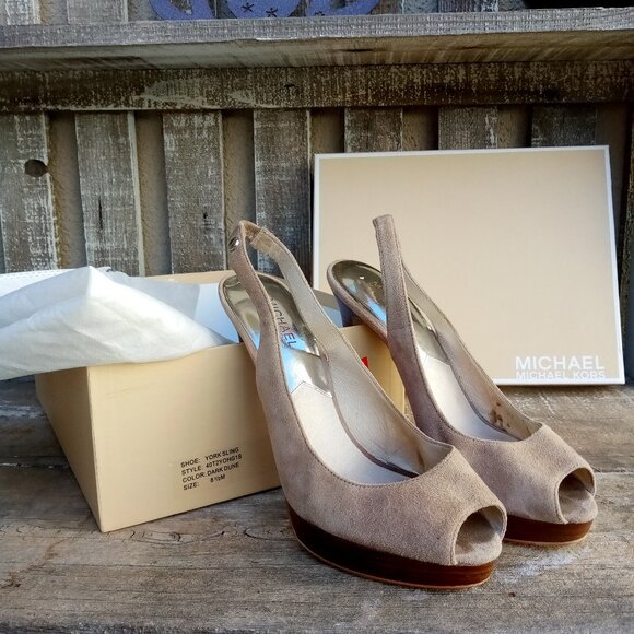 MICHAEL Michael Kors York Peep Toe Sling Back Suede / Wood  4.5" Heel  Size 8.5M - Picture 3 of 16